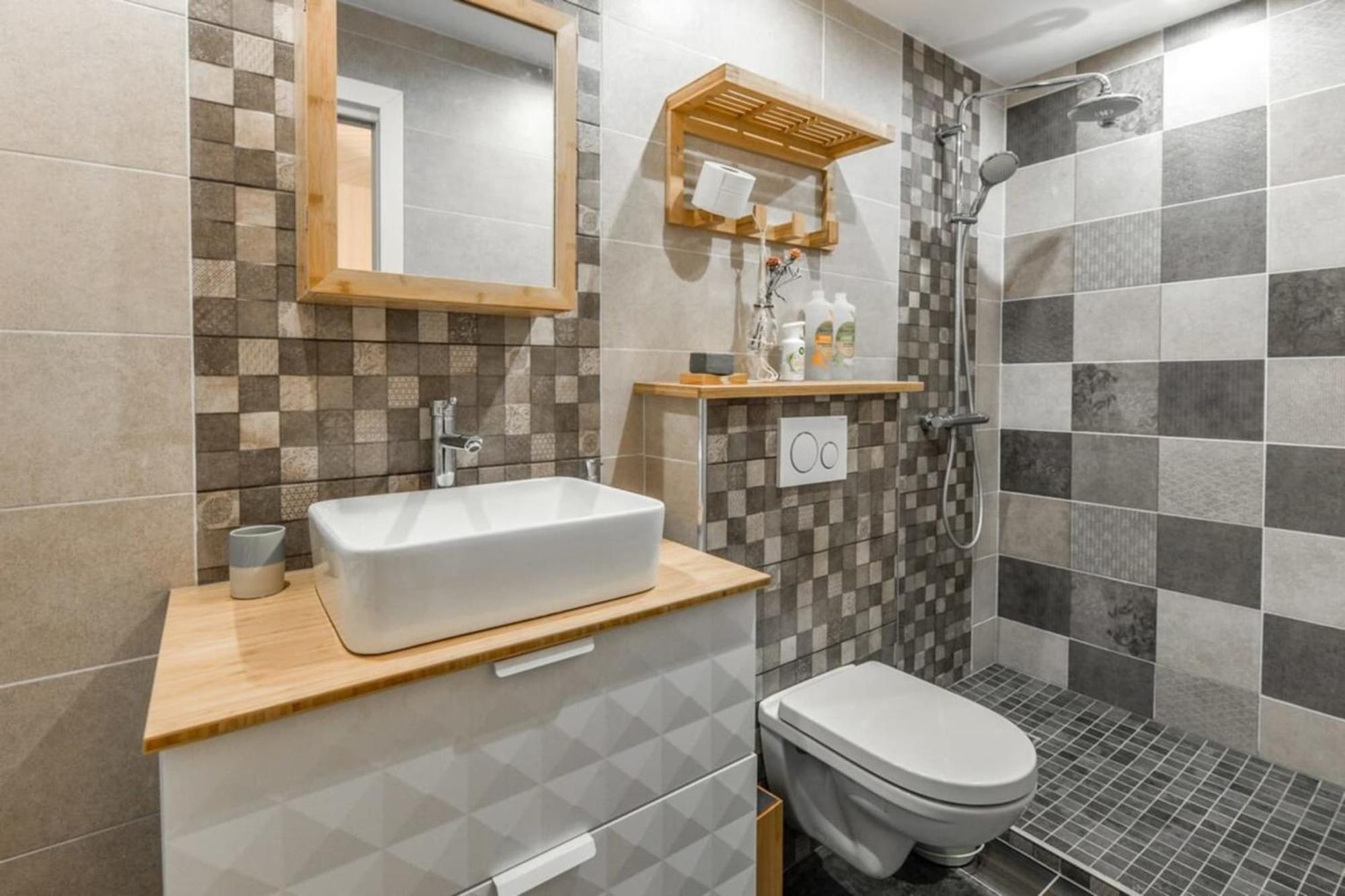 3-Star Rated Apartment In The Heart Of The Old Town With A View アヌシー エクステリア 写真