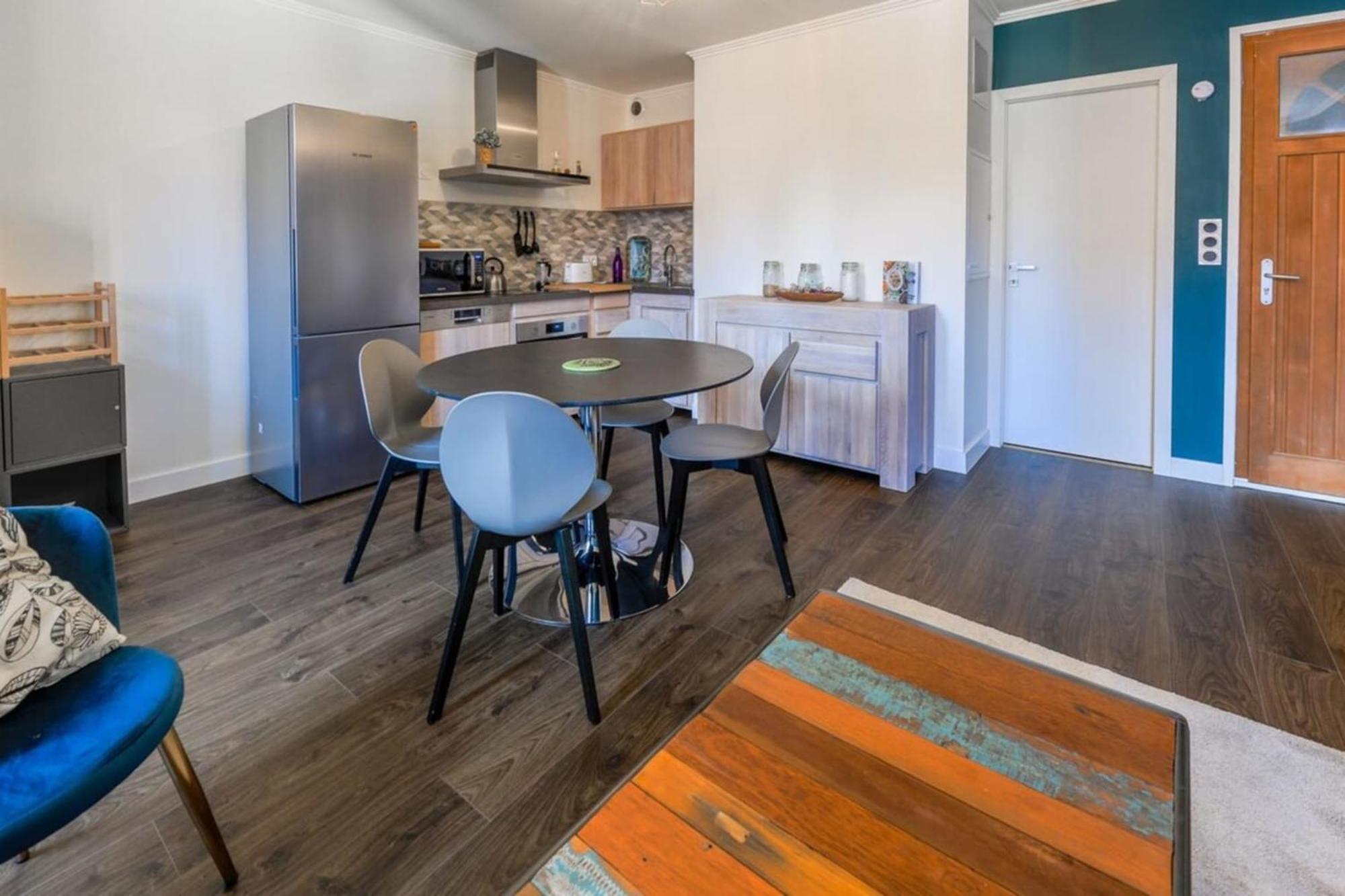 3-Star Rated Apartment In The Heart Of The Old Town With A View アヌシー エクステリア 写真